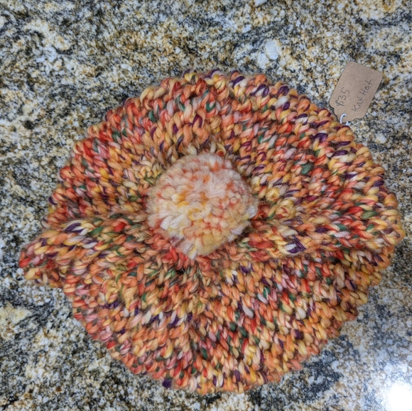 Orange tweed knitted baret hat - Picture 1 of 2